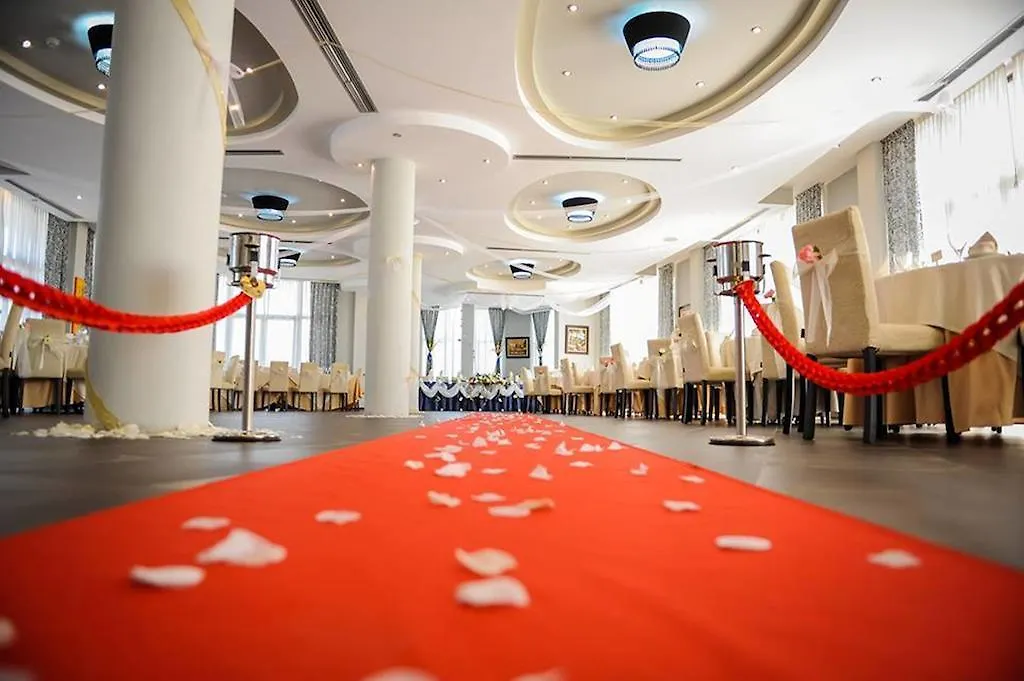 Hotel Airport Tirana Rinas 4*,  Albania
