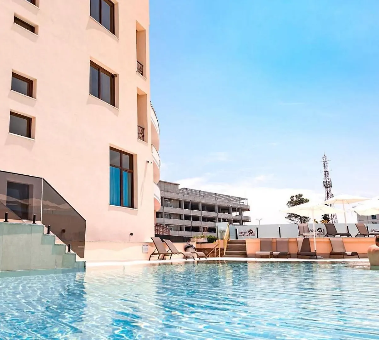 Hotel Airport Tirana Rinas 4*,  Albania
