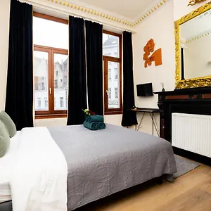 Luxury , Anversa Belgio